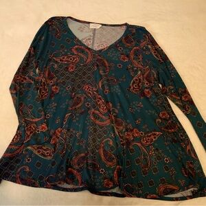 Women’s plus size tunic